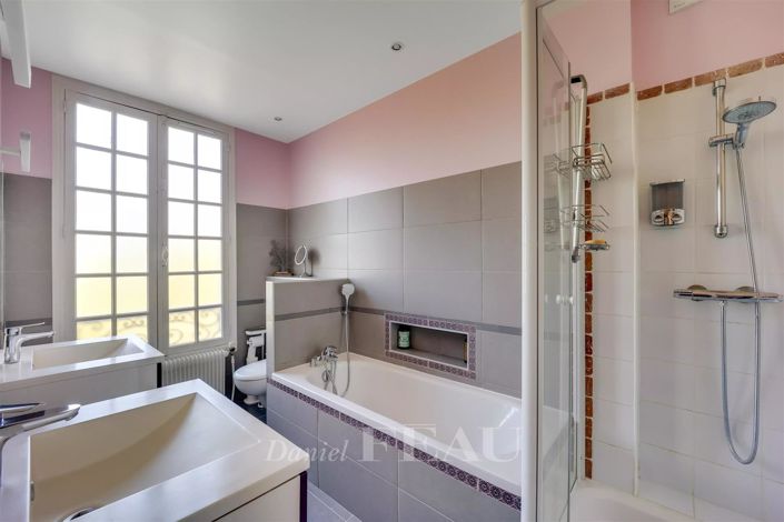 Image No.13-4 Bed House for sale