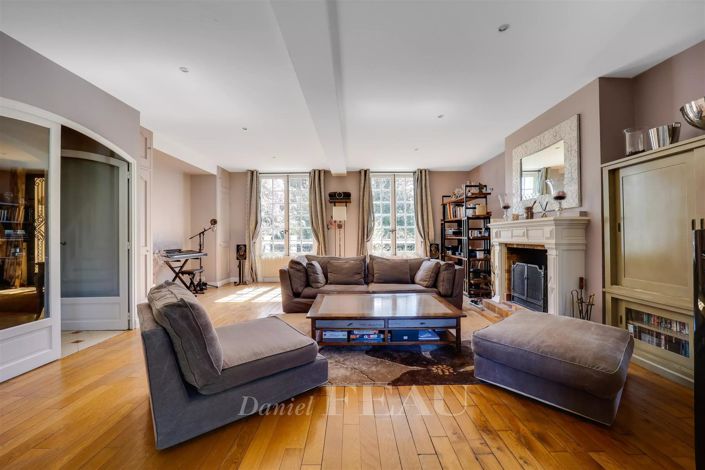 Image No.5-4 Bed House for sale