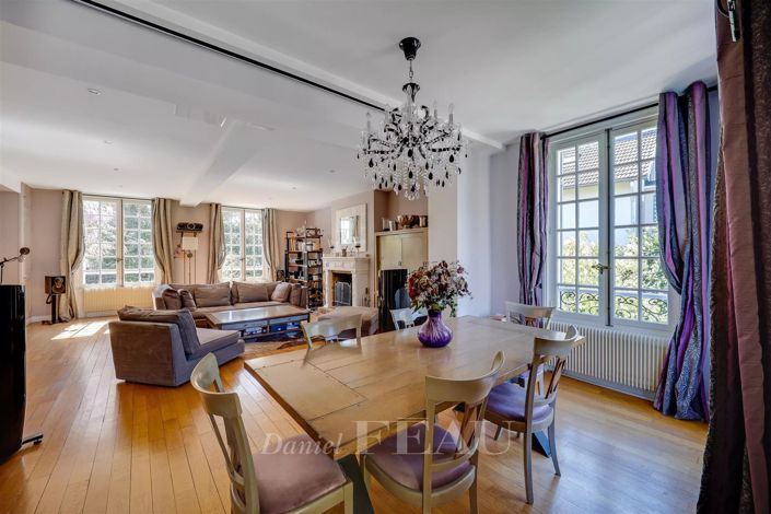 Image No.7-4 Bed House for sale