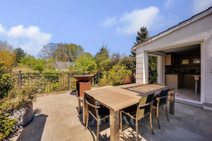 Image No.9-4 Bed House for sale