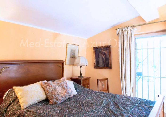 Image No.12-7 Bed House for sale