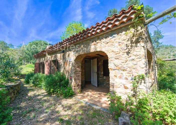 Image No.15-7 Bed House for sale