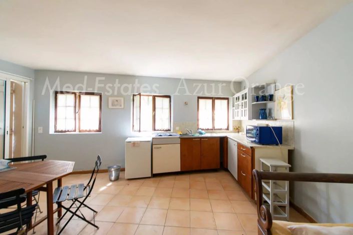 Image No.20-7 Bed House for sale