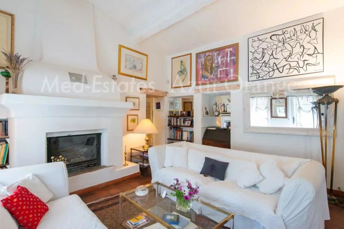 Image No.7-7 Bed House for sale