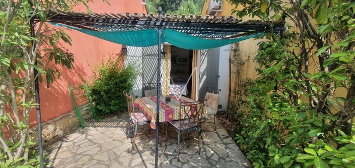 Image No.13-6 Bed House for sale