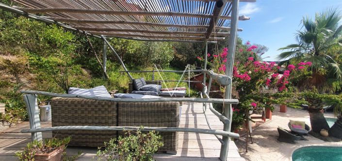 Image No.5-6 Bed House for sale