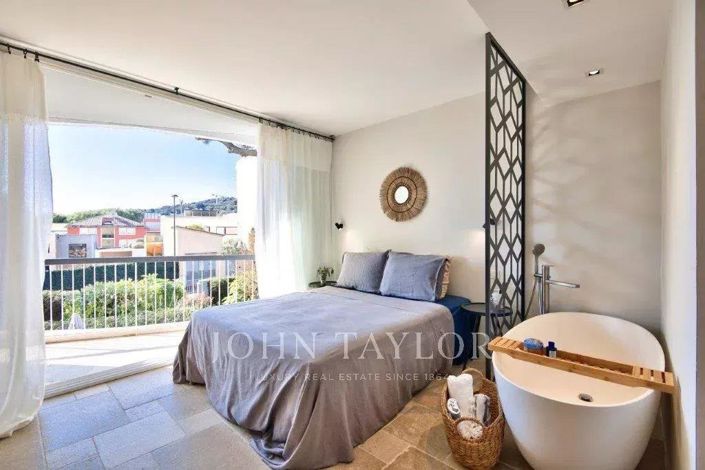 Image No.16-3 Bed Apartment for sale