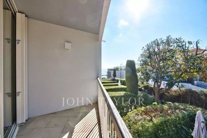 Image No.19-3 Bed Apartment for sale