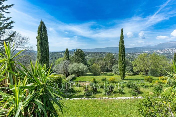 Image No.26-7 Bed House for sale