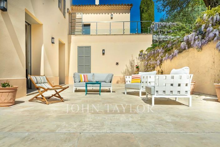 Image No.27-7 Bed House for sale