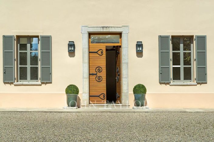 Image No.6-7 Bed House for sale