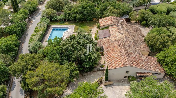 Image No.1-5 Bed House for sale