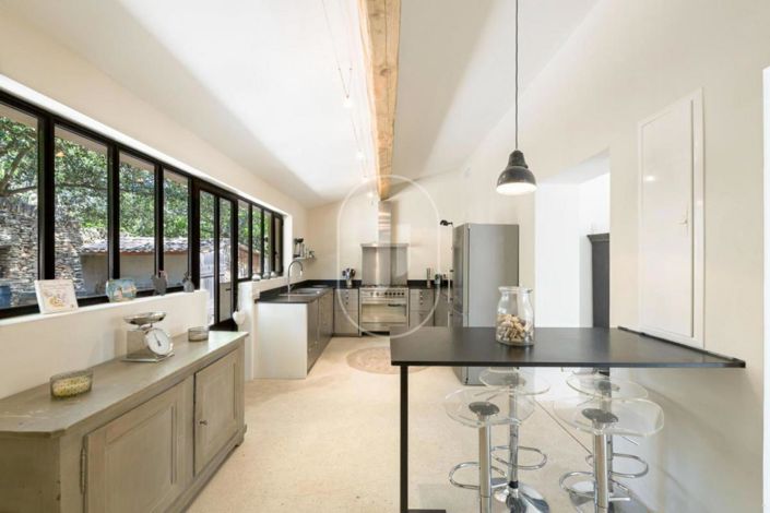 Image No.5-5 Bed House for sale