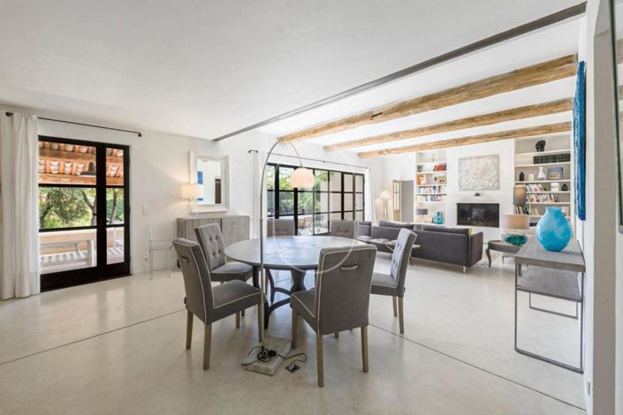 Image No.7-5 Bed House for sale