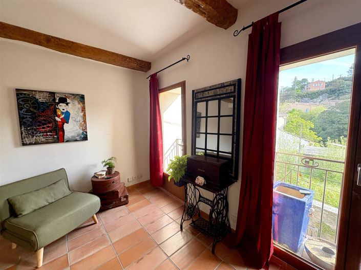 Image No.11-1 Bed House for sale