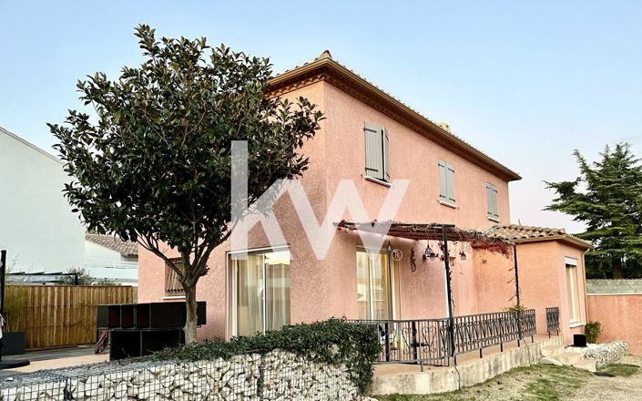 Image No.1-4 Bed House for sale