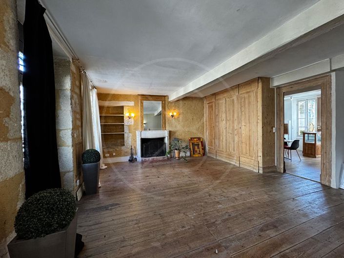 Image No.1-3 Bed House for sale