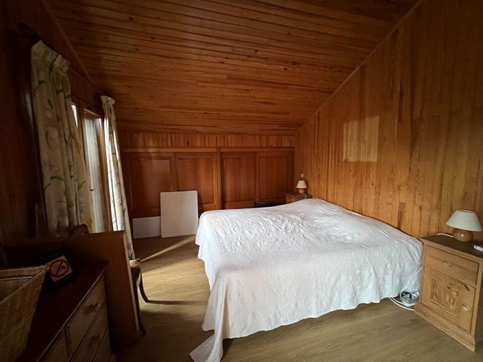 Image No.11-3 Bed House for sale