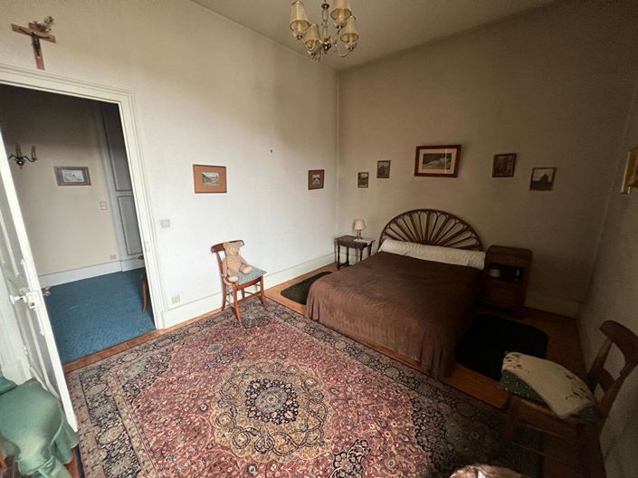 Image No.16-5 Bed House for sale