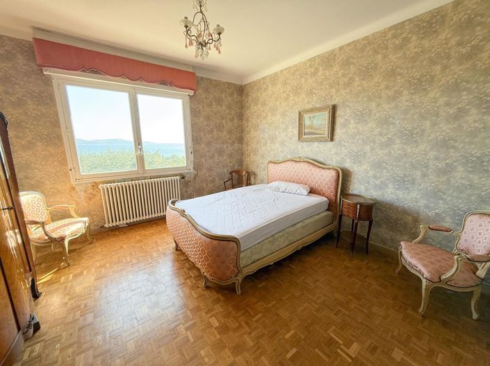 Image No.6-3 Bed House for sale