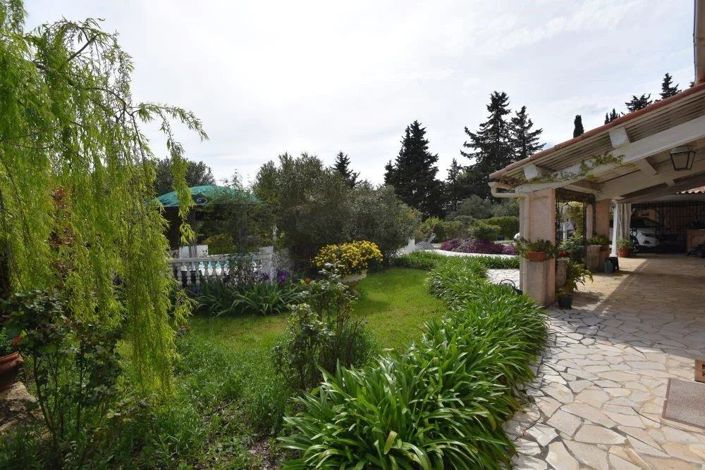 Image No.10-3 Bed House for sale