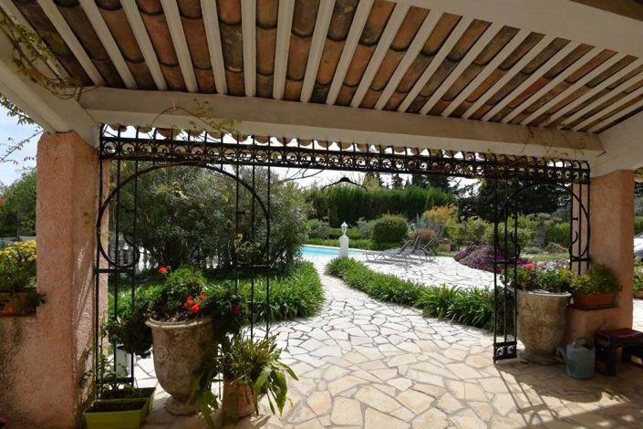 Image No.11-3 Bed House for sale