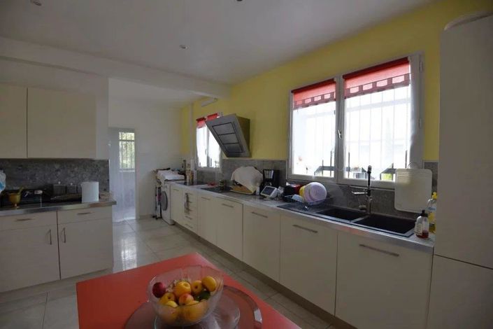 Image No.5-3 Bed House for sale