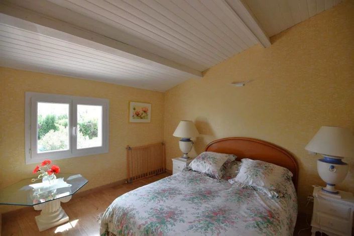 Image No.9-3 Bed House for sale