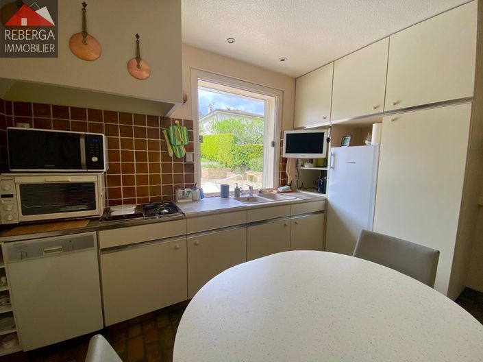 Image No.6-2 Bed House for sale