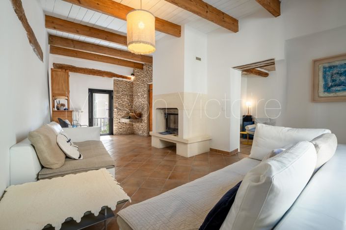 Image No.6-4 Bed House for sale