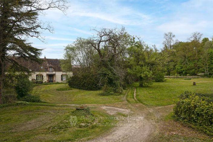 Image No.17-11 Bed House for sale