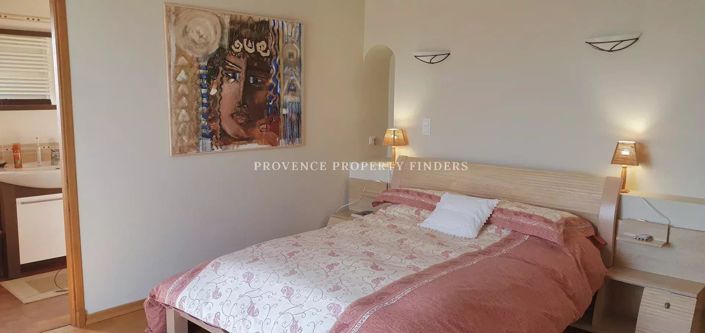 Image No.33-5 Bed House for sale