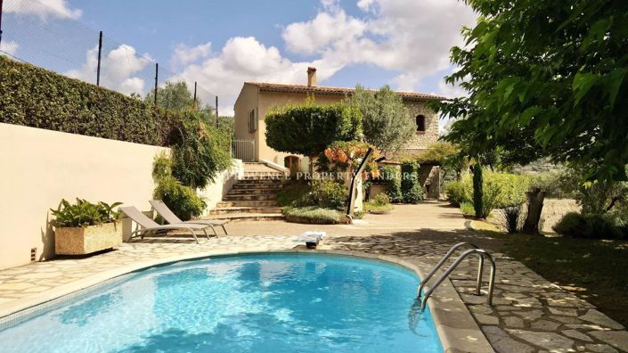 Image No.37-5 Bed House for sale