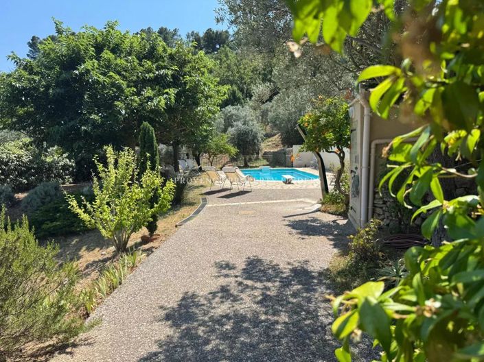 Image No.45-5 Bed House for sale