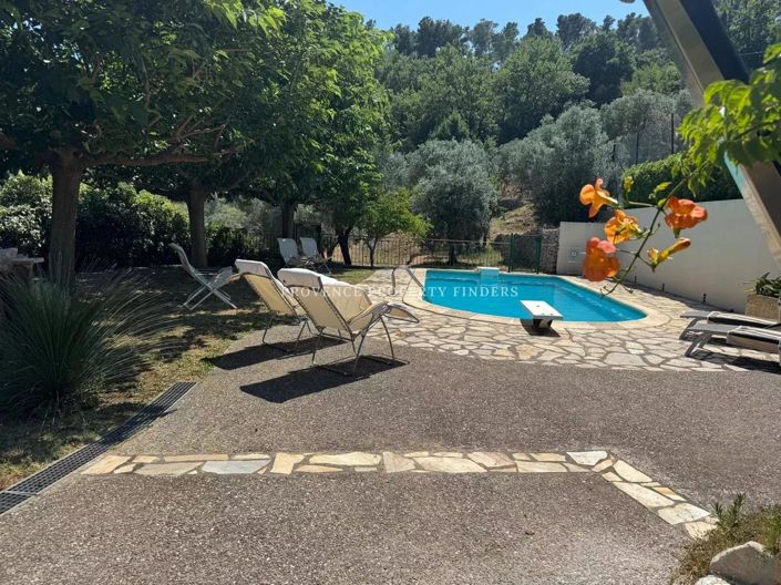 Image No.51-5 Bed House for sale