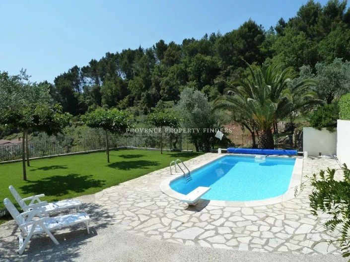 Image No.7-5 Bed House for sale