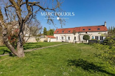 1 - Chantilly, House