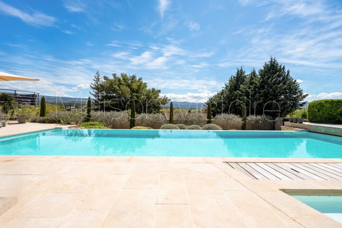 Image No.1-5 Bed House for sale