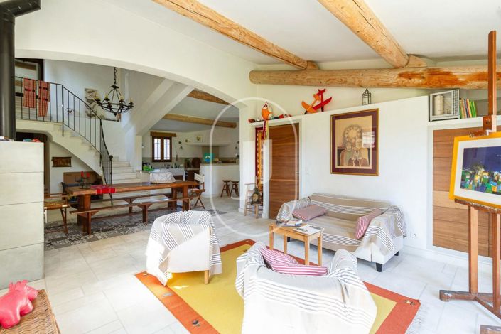 Image No.4-8 Bed House for sale