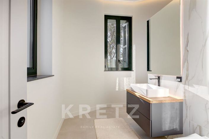 Image No.15-6 Bed House for sale