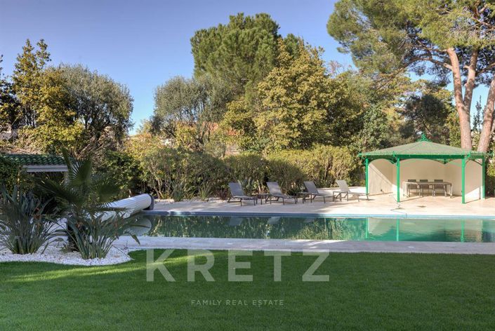 Image No.6-6 Bed House for sale