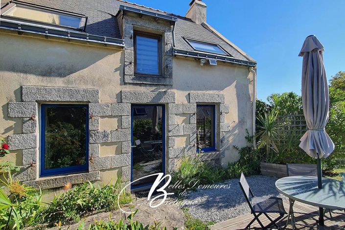 Image No.1-6 Bed House for sale