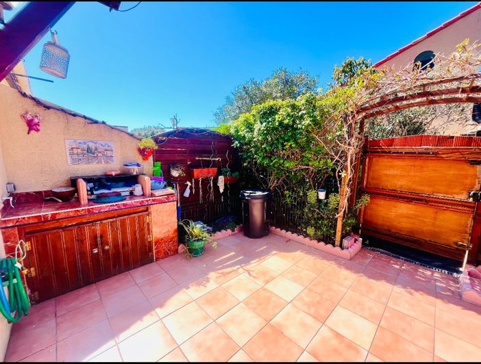 Image No.1-1 Bed House for sale