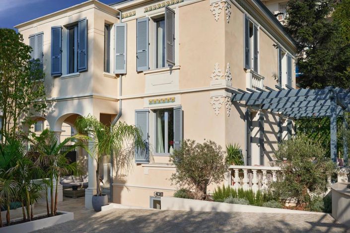 Image No.1-5 Bed House for sale