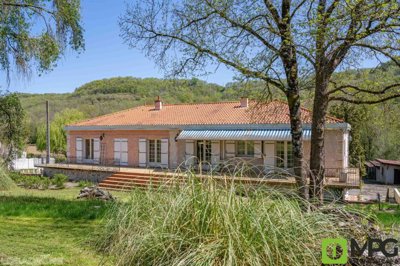 Maison de 10 chambres à vendre à Bajamont