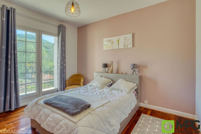 Image No.9-Maison de 10 chambres à vendre à Bajamont