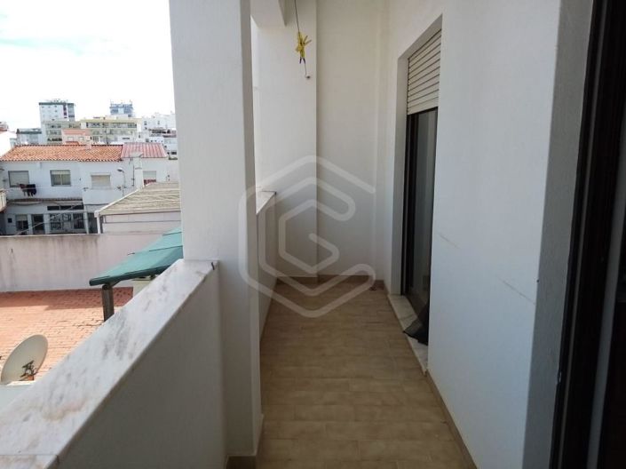 Image No.20-2 Bed Apartment for sale