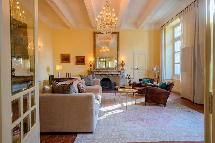 Image No.12-15 Bed House for sale