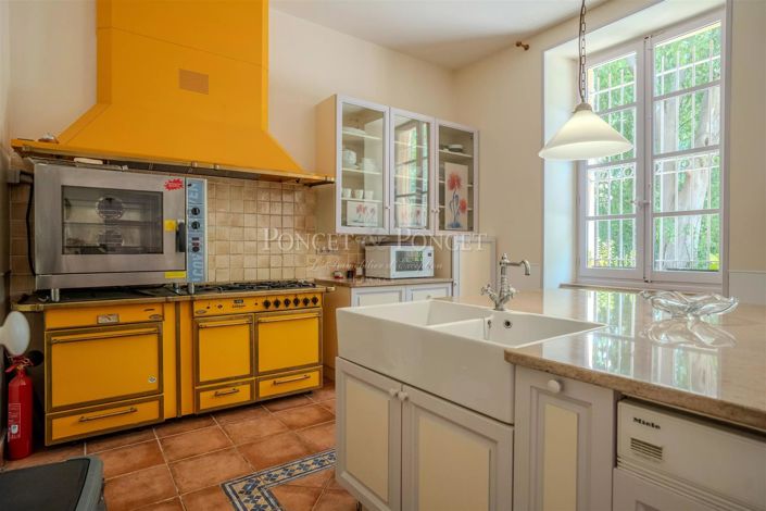 Image No.15-15 Bed House for sale