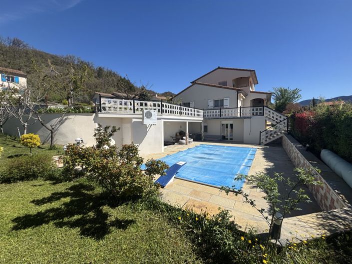 Image No.1-5 Bed House for sale